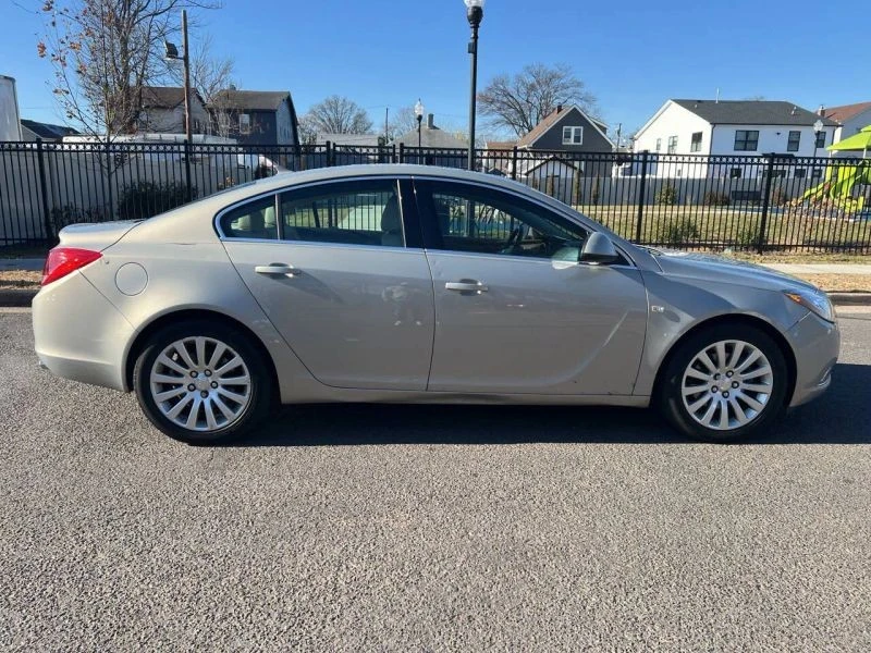 2011 Buick Regal - Image 3 of 12