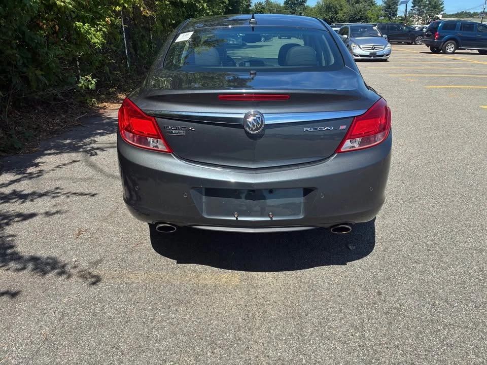 2011 Buick Regal - Image 3 of 10