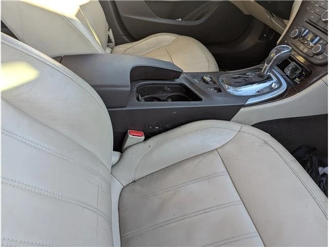 2011 Buick Regal - Image 7 of 10