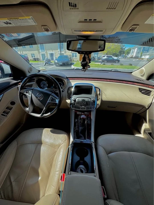 2011 Buick LaCrosse - Image 11 of 17