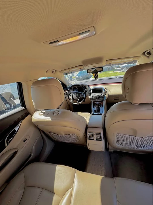 2011 Buick LaCrosse - Image 10 of 17