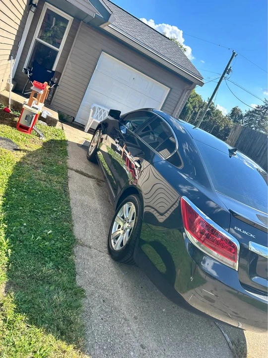 2011 Buick LaCrosse - Image 2 of 5