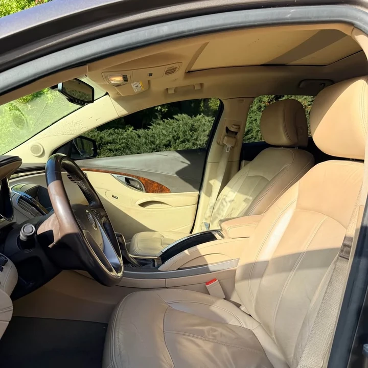 2011 Buick LaCrosse - Image 10 of 12