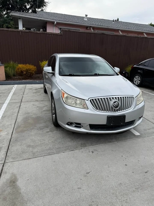 2011 Buick LaCrosse - Image 4 of 8