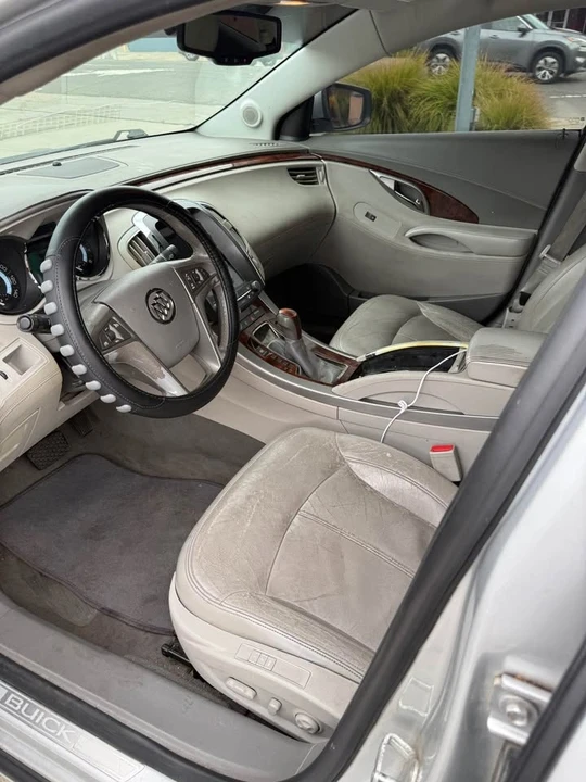 2011 Buick LaCrosse - Image 5 of 8