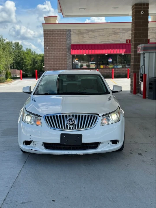 2011 Buick LaCrosse - Image 2 of 19