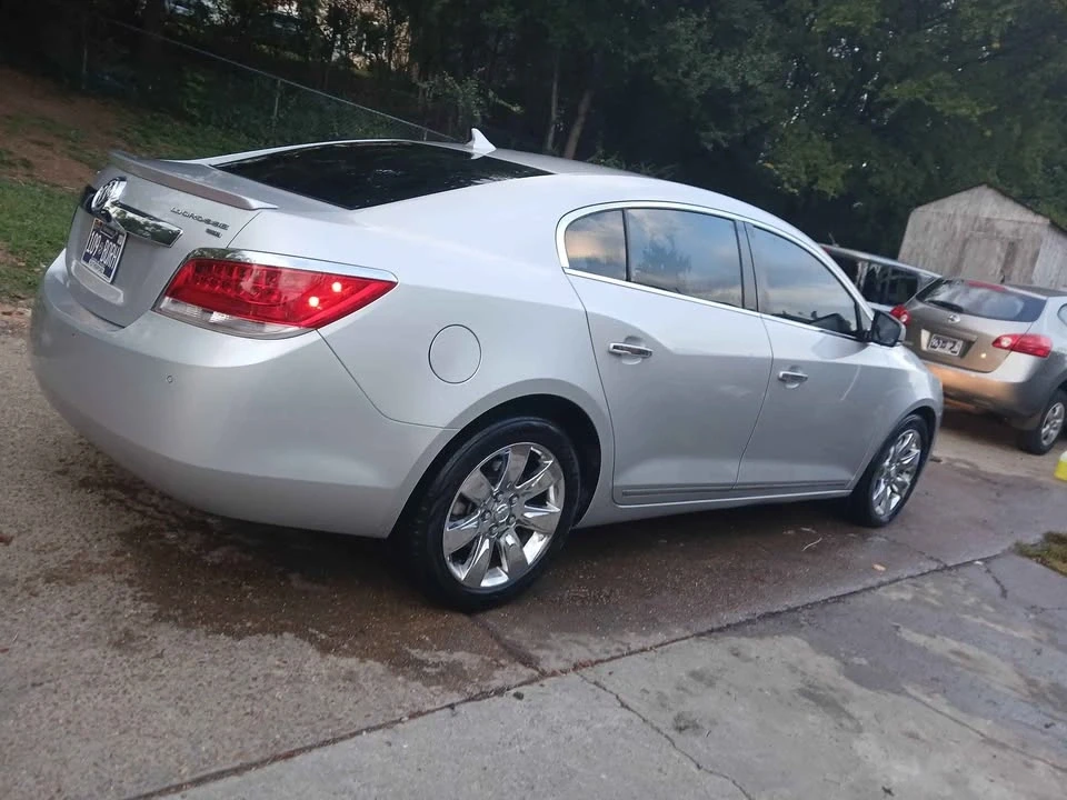 2011 Buick LaCrosse - Image 4 of 12