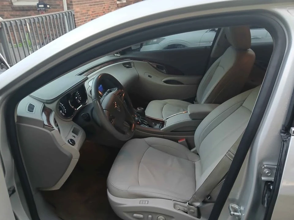 2011 Buick LaCrosse - Image 9 of 12