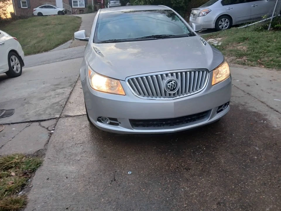 2011 Buick LaCrosse - Image 2 of 12