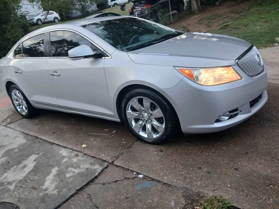 2011 Buick LaCrosse - Image 6 of 12