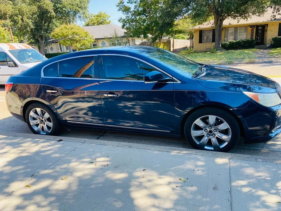 2011 Buick LaCrosse - Image 3 of 10