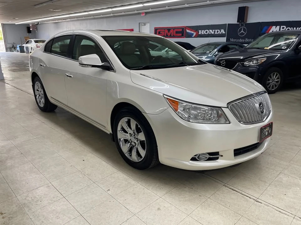 2011 Buick LaCrosse - Image 2 of 20