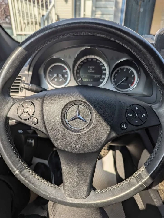 2011 Mercedes-Benz W204 C-Class - Image 4 of 5