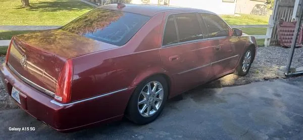 2011 Cadillac DTS Sedan