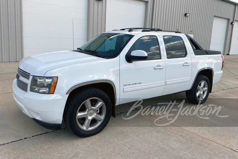 2011 Chevrolet Avalanche - Image 10 of 13