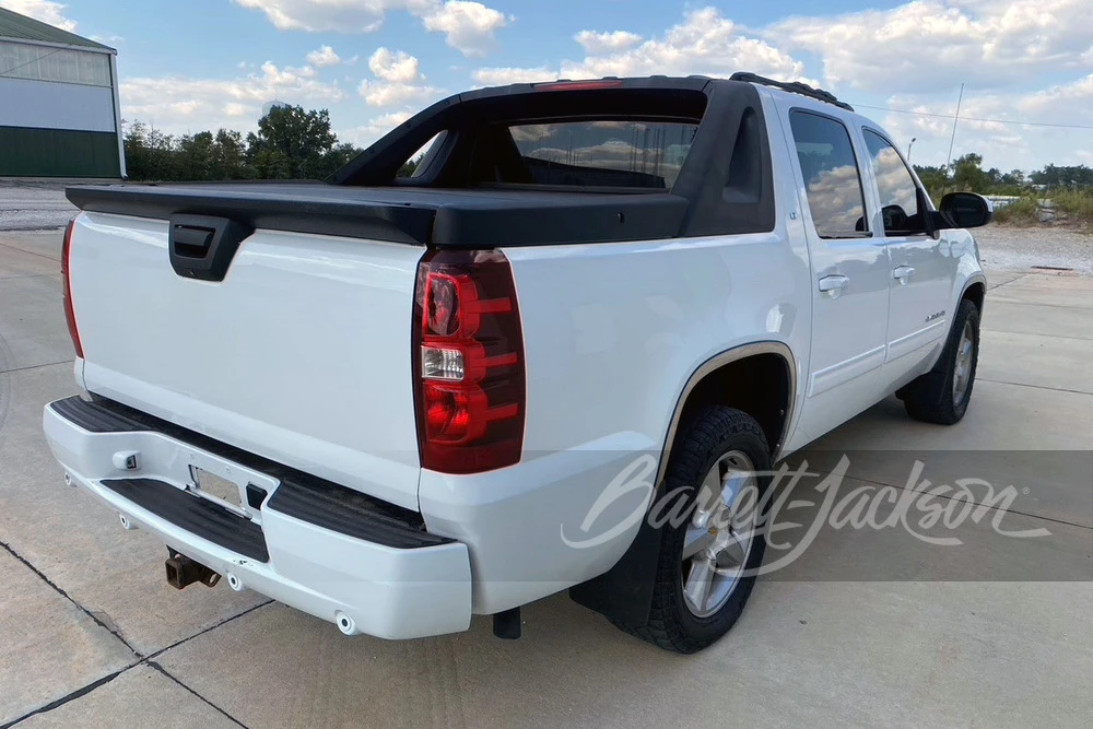 2011 Chevrolet Avalanche - Image 12 of 13