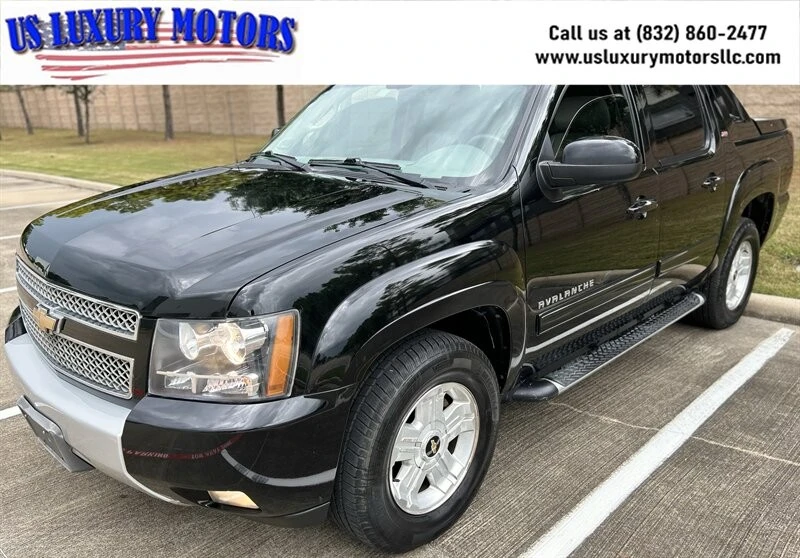 2011 Chevrolet Avalanche - Image 3 of 4
