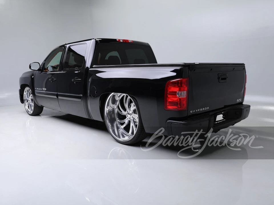 2011 Chevrolet Silverado 2nd Gen - Image 2 of 31