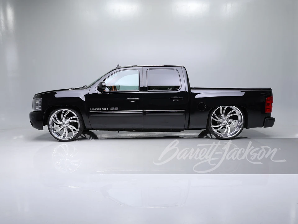 2011 Chevrolet Silverado 2nd Gen - Image 5 of 31