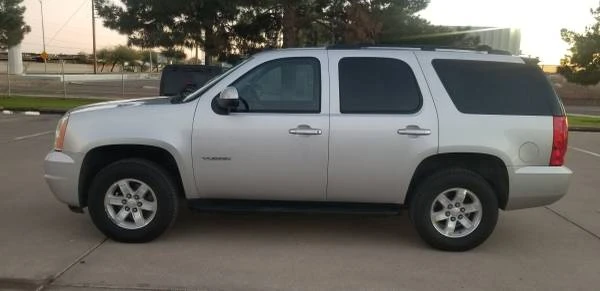 2011 Chevrolet Tahoe 3rd Gen - Image 2 of 21