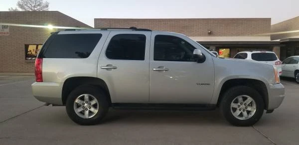 2011 Chevrolet Tahoe 3rd Gen - Image 5 of 21