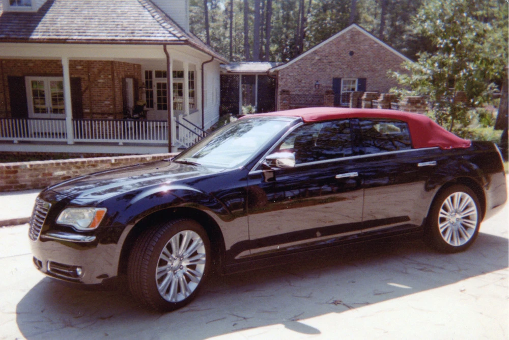 2011 Chrysler 300 (2005-2023) - Image 2 of 5