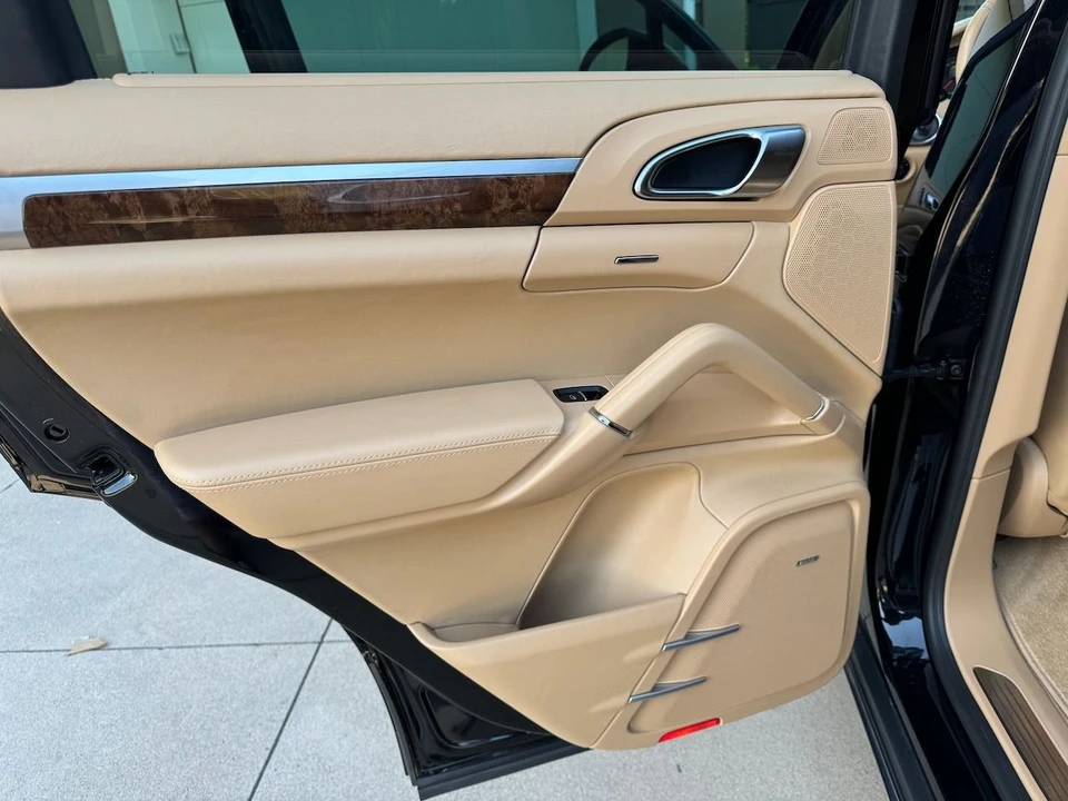 2011 Porsche 958 Cayenne Turbo - Image 8 of 15