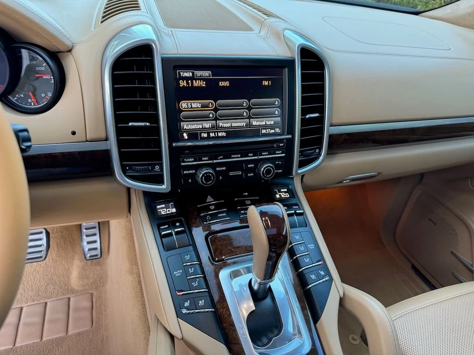2011 Porsche 958 Cayenne Turbo - Image 14 of 15