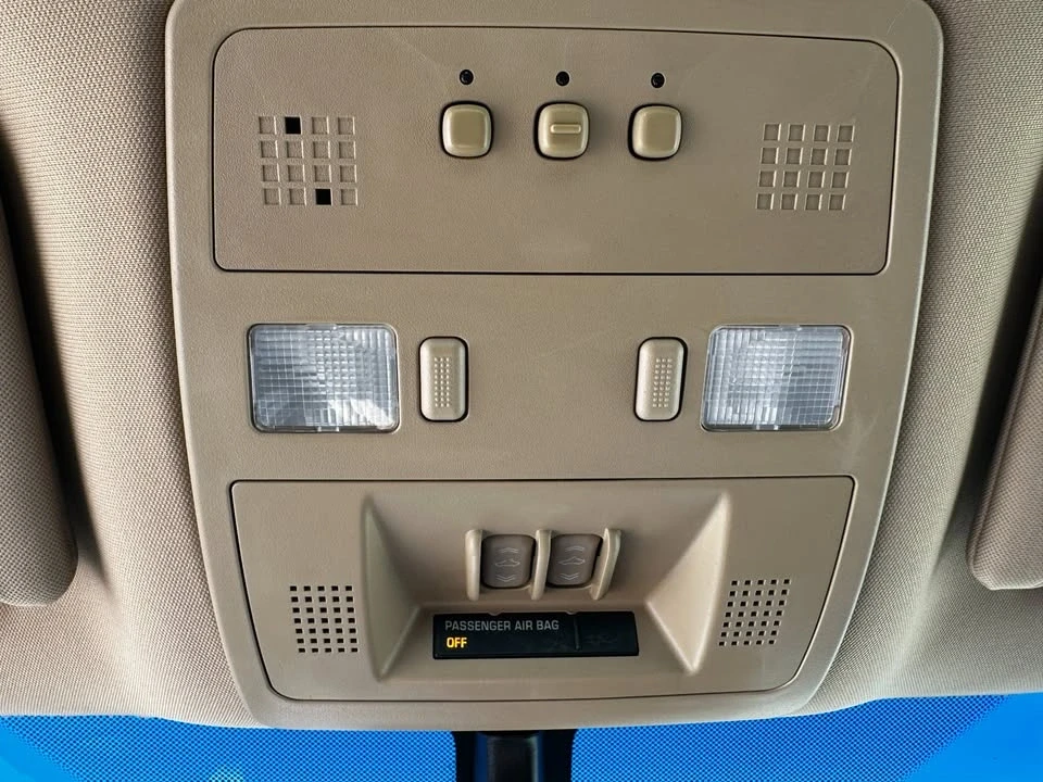 2011 Cadillac STS - Image 13 of 19