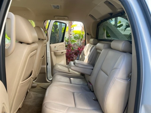 2011 Cadillac Escalade & EXT 3rd Gen - Image 15 of 21