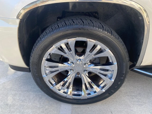 2011 Cadillac Escalade & EXT 3rd Gen - Image 20 of 21