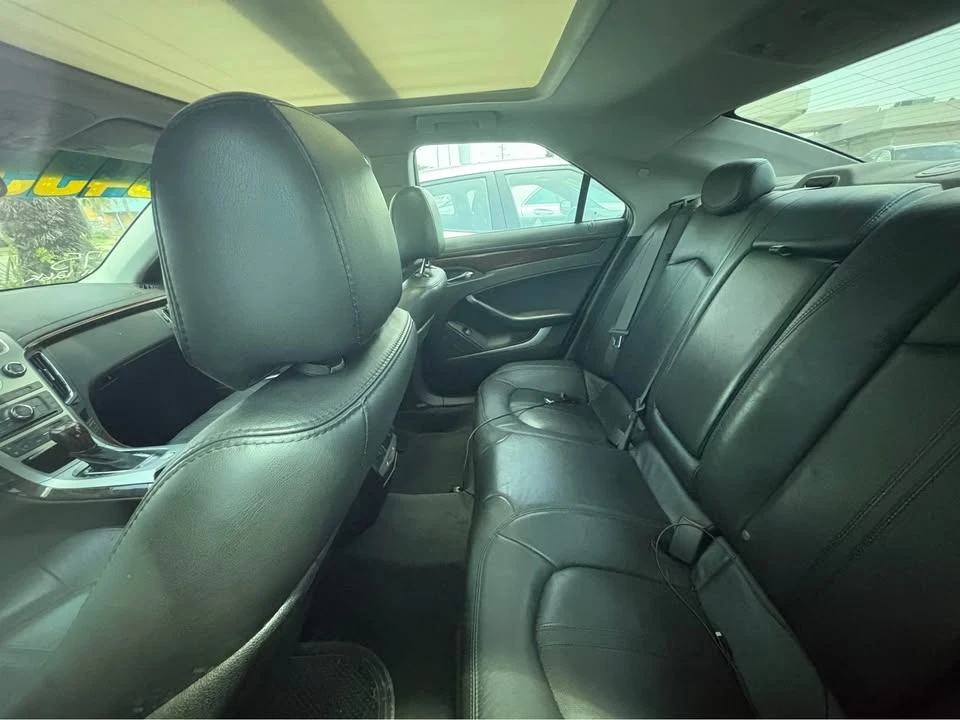 2011 Cadillac CT5 - Image 6 of 6
