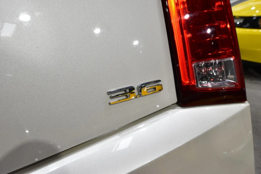 2011 Cadillac CTS 2nd Gen - Image 8 of 31
