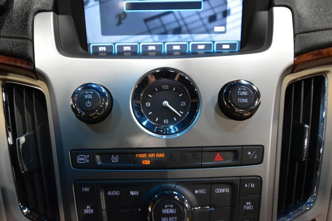 2011 Cadillac CTS 2nd Gen - Image 24 of 31