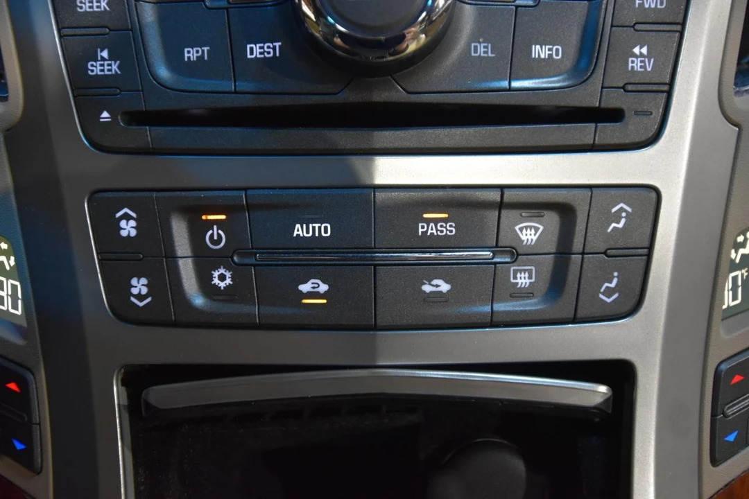2011 Cadillac CTS 2nd Gen - Image 26 of 31