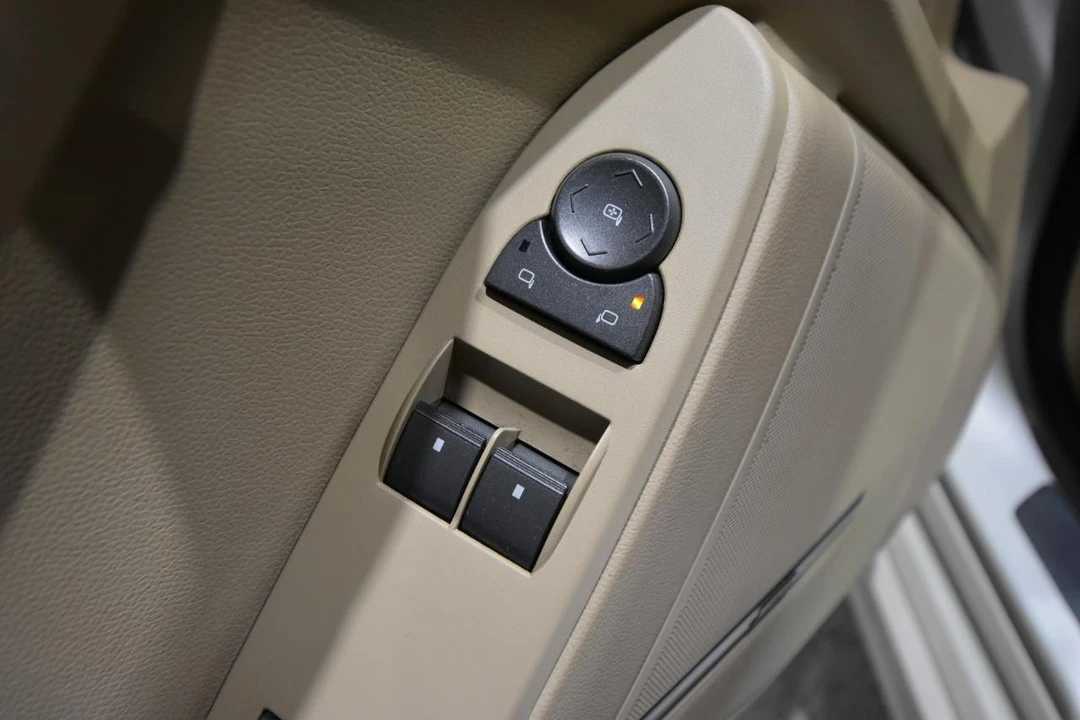 2011 Cadillac CTS 2nd Gen - Image 12 of 31