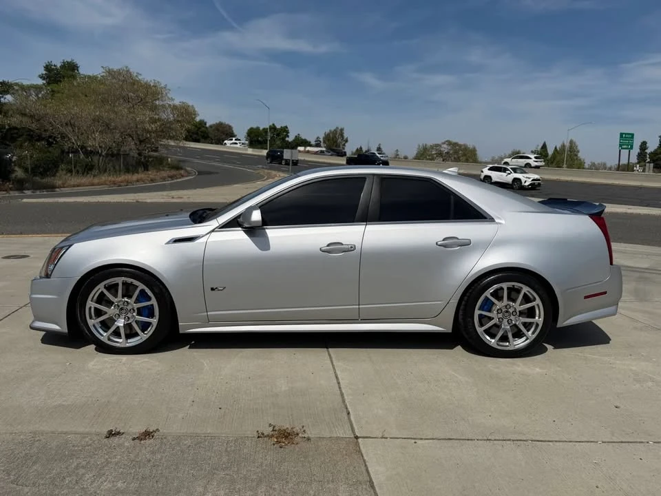 2011 Cadillac CTS-V 2nd Gen - Image 9 of 20