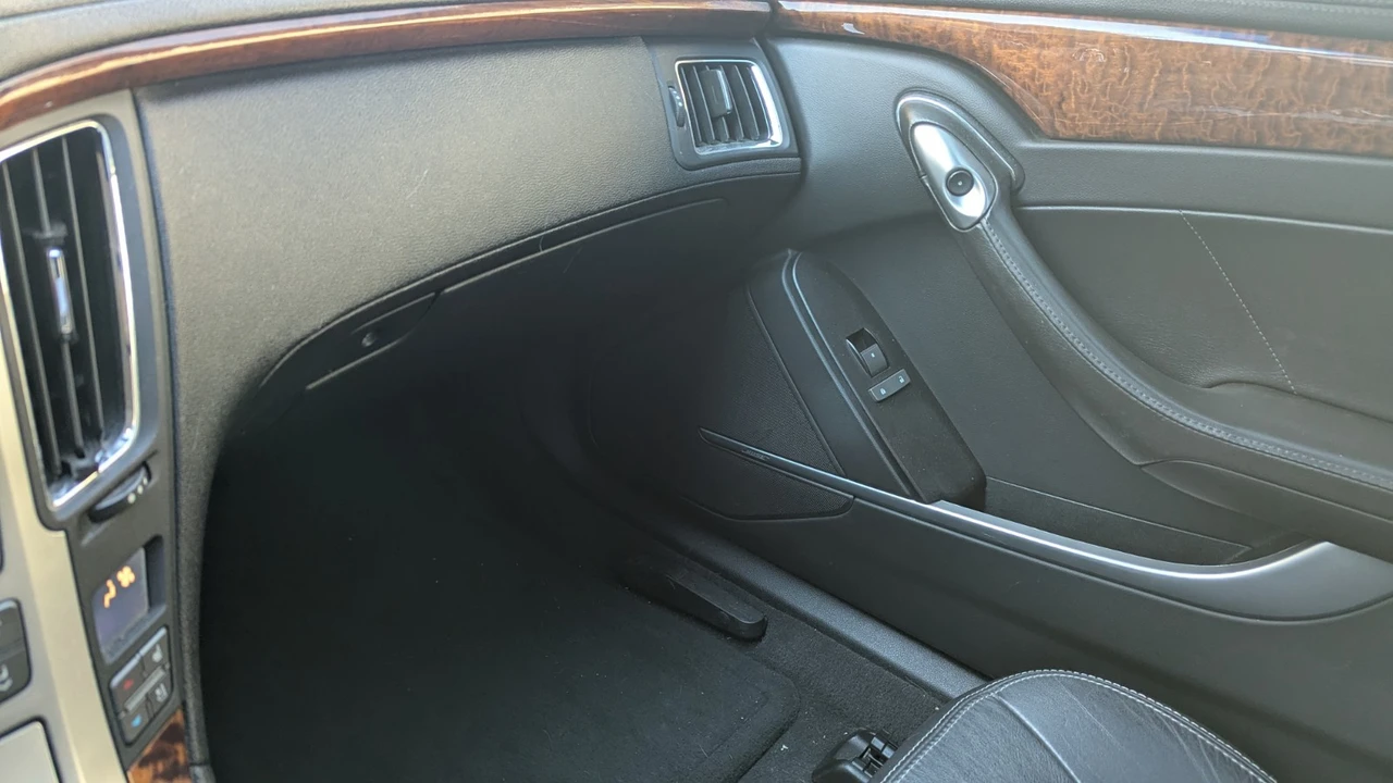 2011 Cadillac CTS 2nd Gen - Image 15 of 19