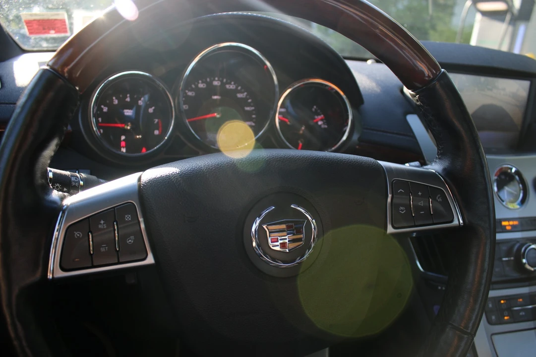 2011 Cadillac CTS 2nd Gen - Image 9 of 10