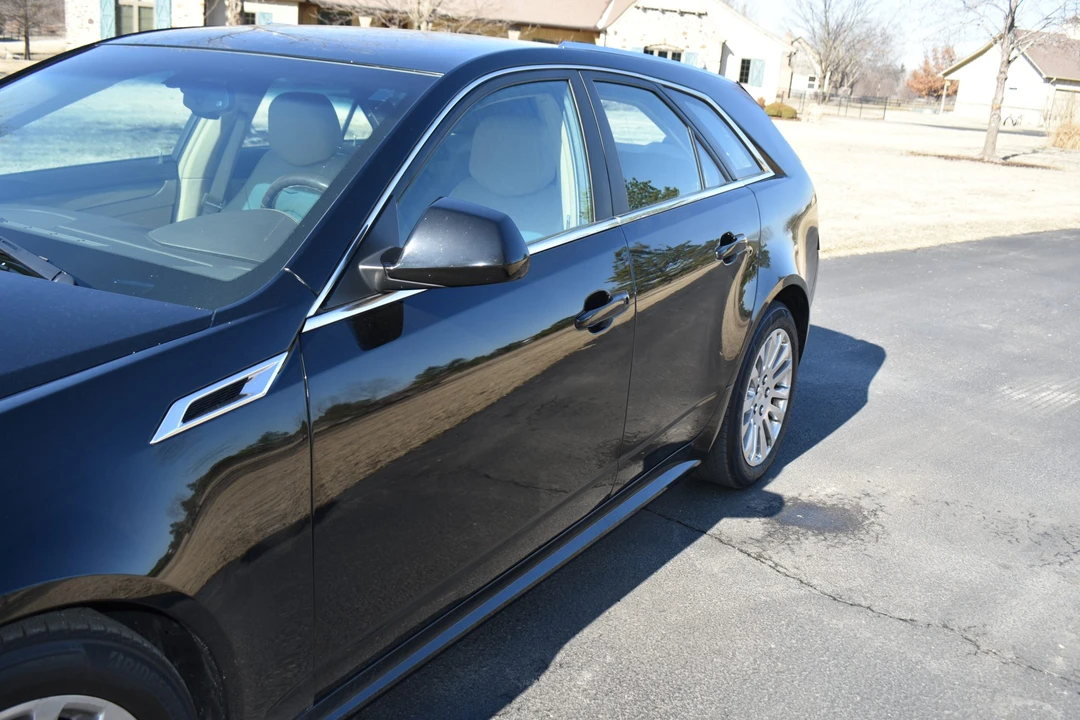2011 Cadillac CTS 2nd Gen - Image 24 of 31