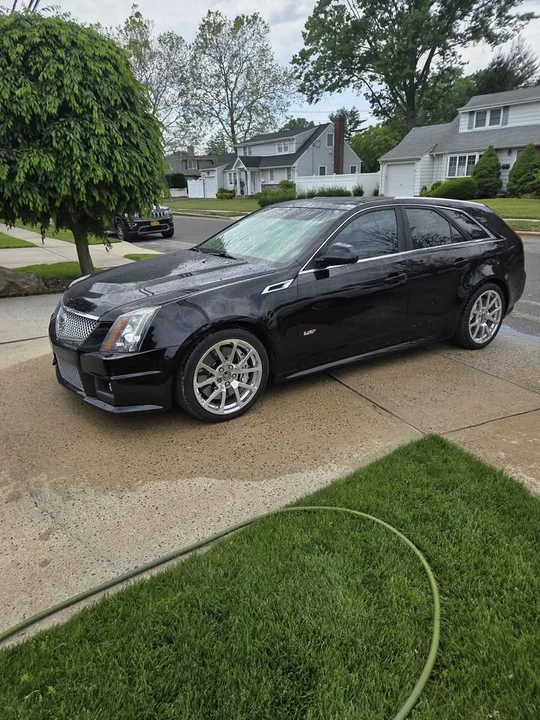 2011 Cadillac CTS-V 2nd Gen - Image 2 of 12