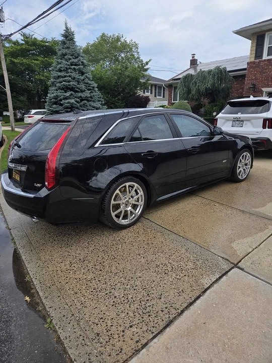 2011 Cadillac CTS-V 2nd Gen - Image 5 of 12