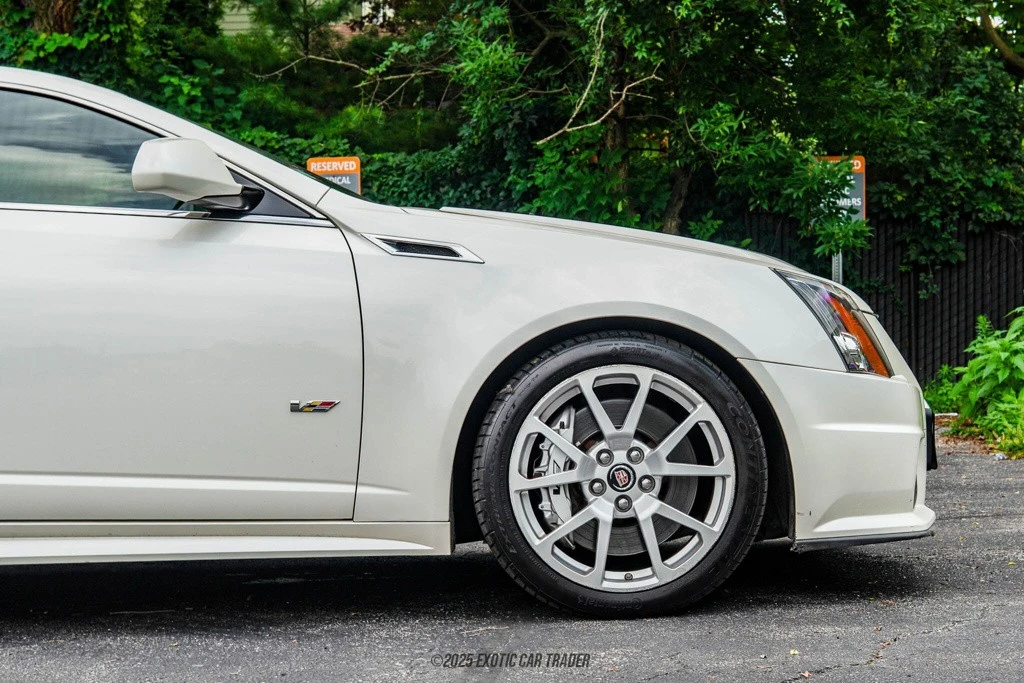 2011 Cadillac CTS-V 2nd Gen - Image 11 of 12