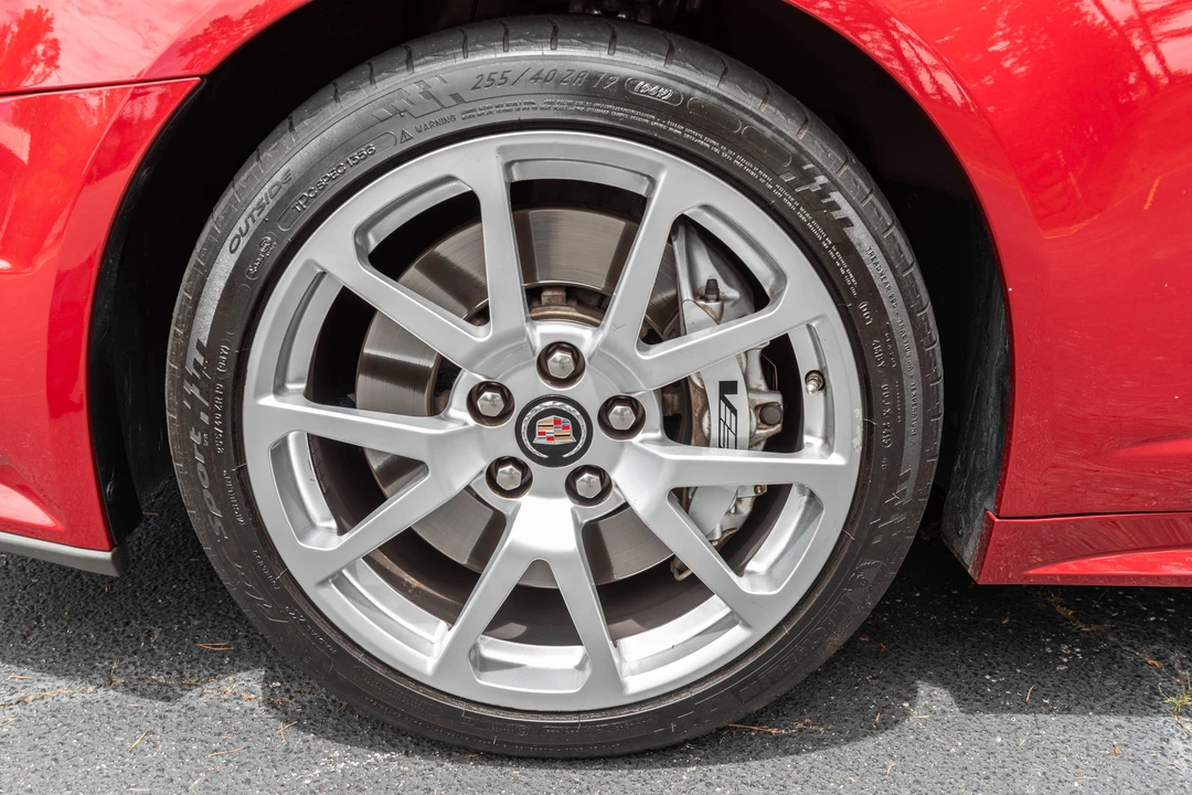 2011 Cadillac CTS-V 2nd Gen - Image 19 of 31