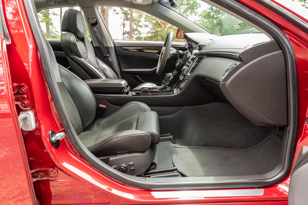 2011 Cadillac CTS-V 2nd Gen - Image 29 of 31