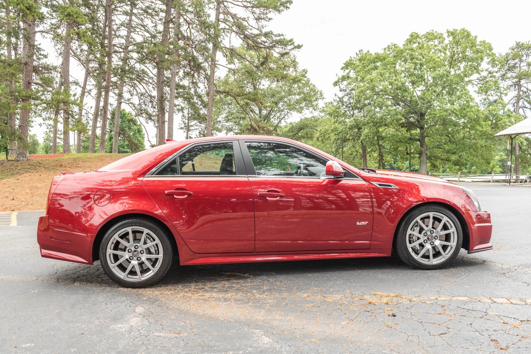 2011 Cadillac CTS-V 2nd Gen - Image 9 of 31