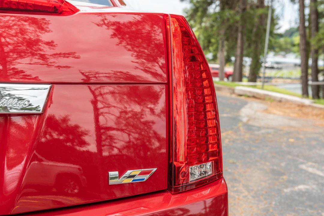 2011 Cadillac CTS-V 2nd Gen - Image 18 of 31