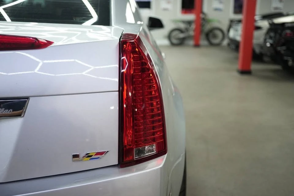 2011 Cadillac CTS-V 2nd Gen - Image 10 of 20