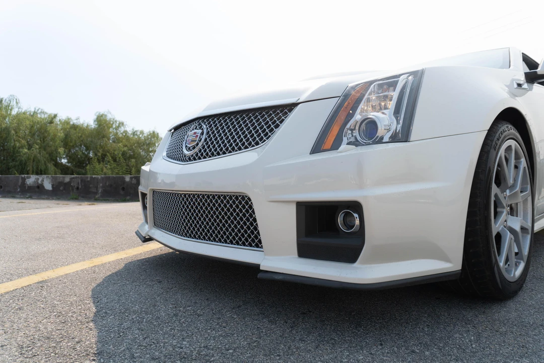 2011 Cadillac CTS-V 2nd Gen - Image 19 of 31