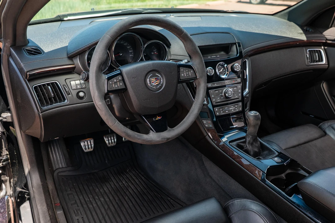2011 Cadillac CTS-V 2nd Gen - Image 19 of 31